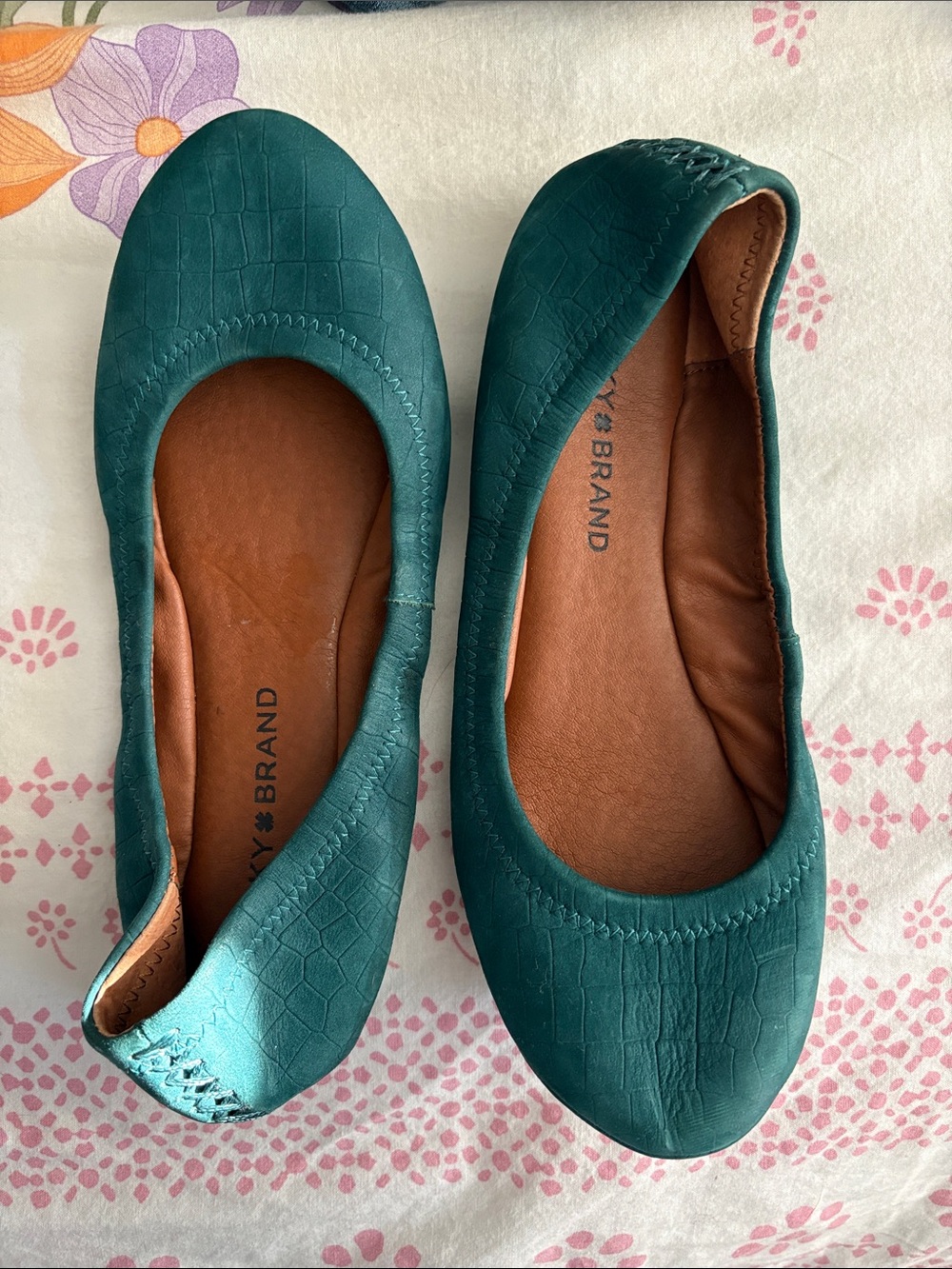 NWOT Lucky Brand Emmie Teal Croc-Embossed Ballet Flats